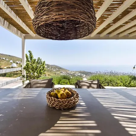 The Lobster House Tinos Villa *