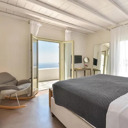 The Lobster House Tinos Villa *